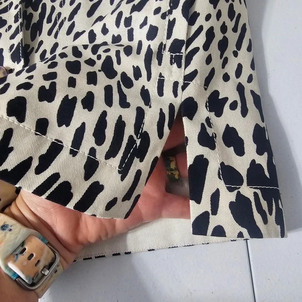 Lafayette 148 Blazer XS Cream Black Animal Print Safari Chic Contemporary Office